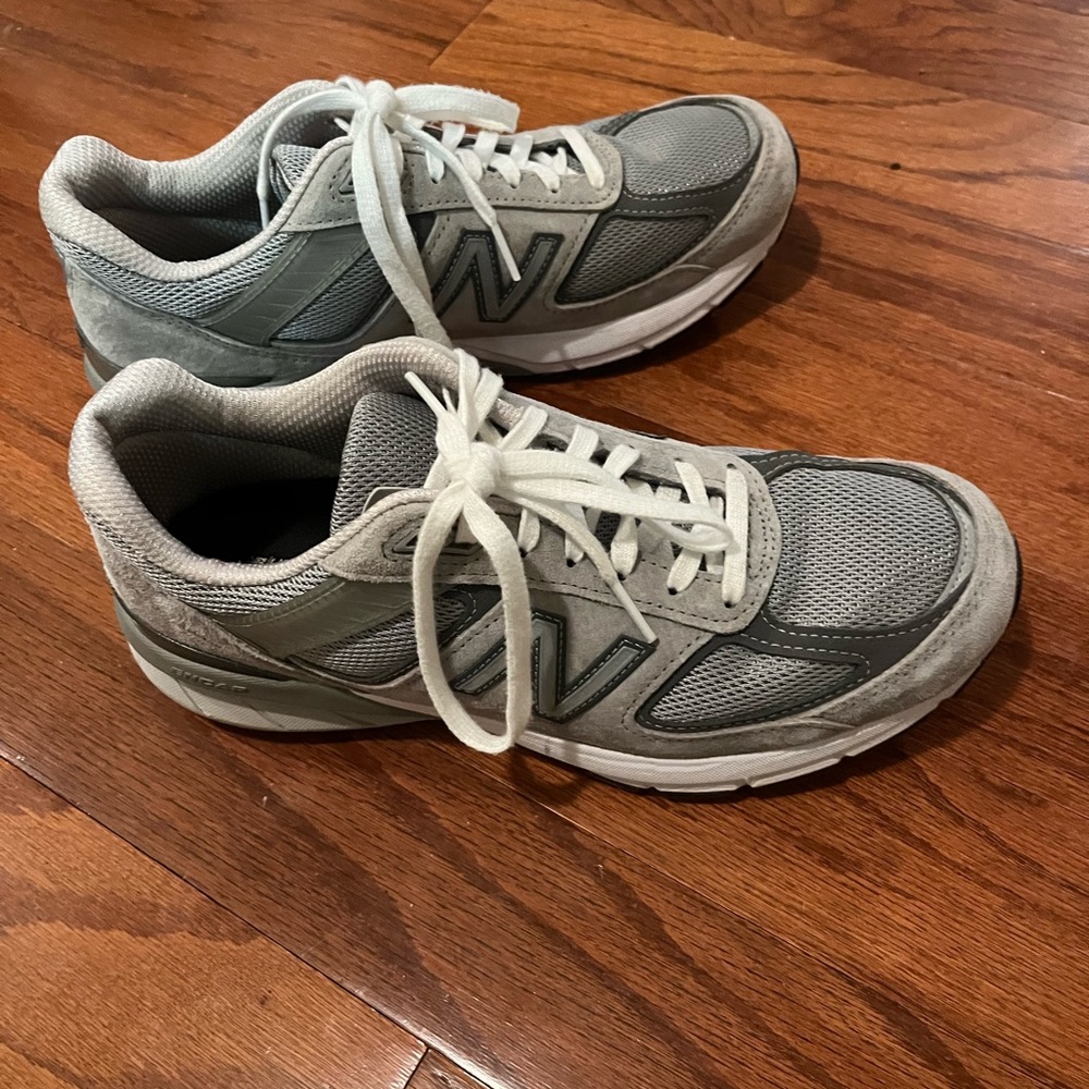 New Balance Men's Gray Sneakers